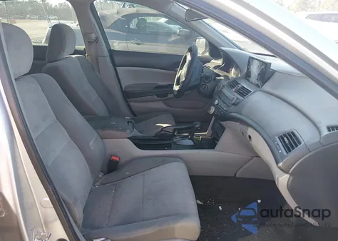 2010 Honda Accord 2.4 Lx from USA, damaged, VIN 1HGCP2F3XAA041528